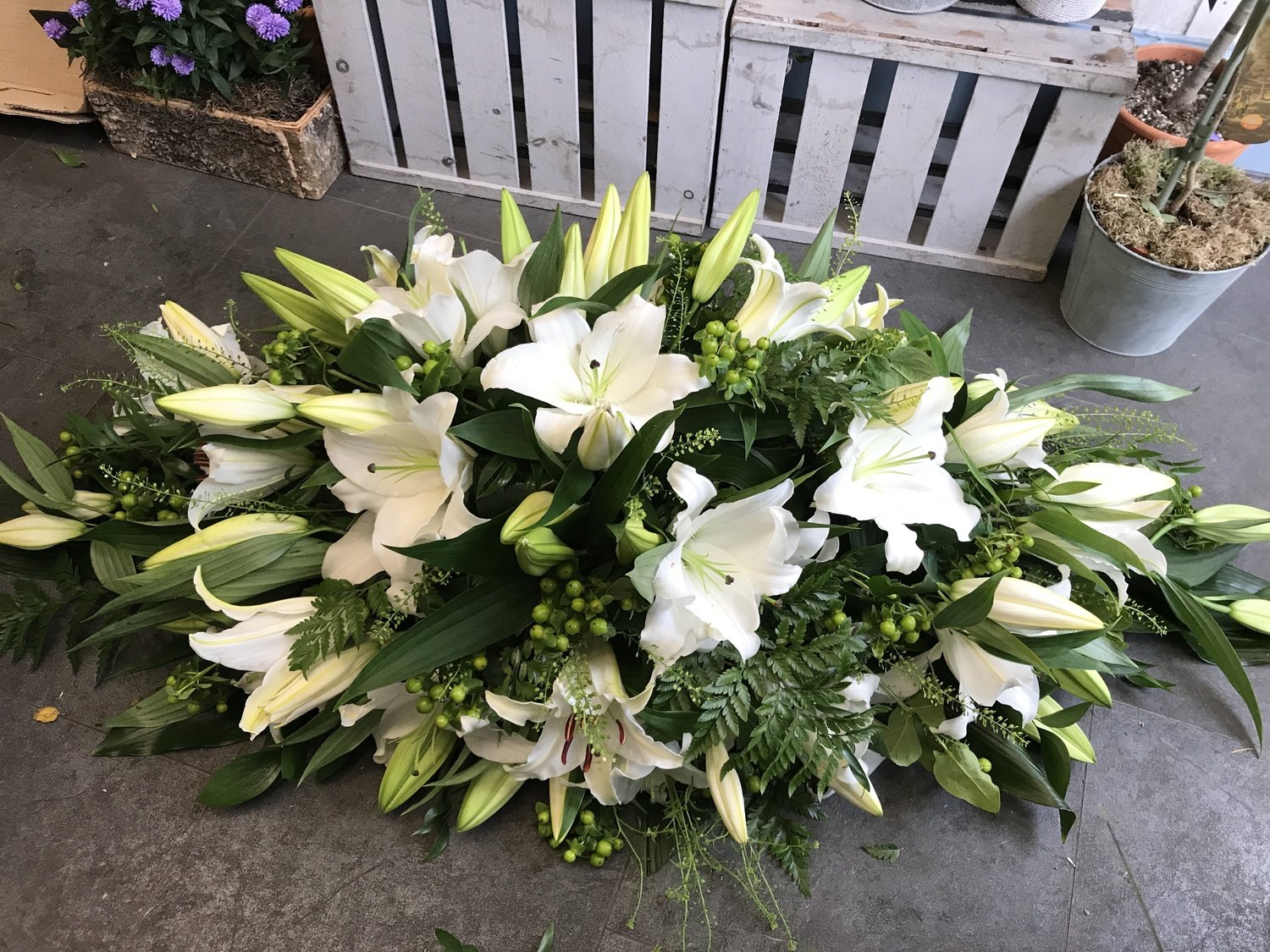 Lily Coffin Spray