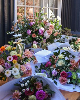 FRESH BLOOM BAR