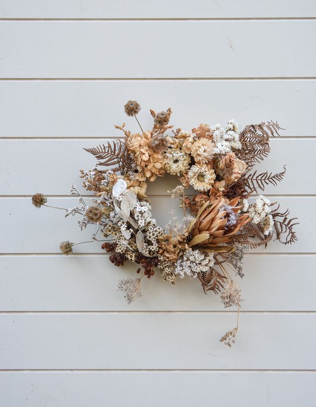 'Coffee &amp; Cream' Everlasting Wreath