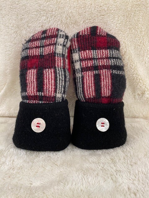 Adult Large red, white and black
