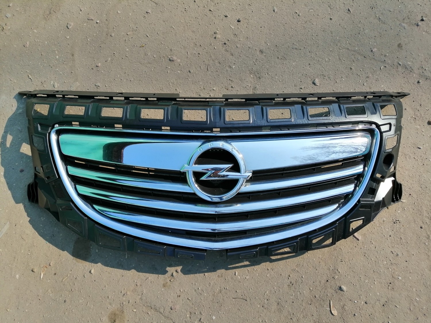 решетка радиатора опель