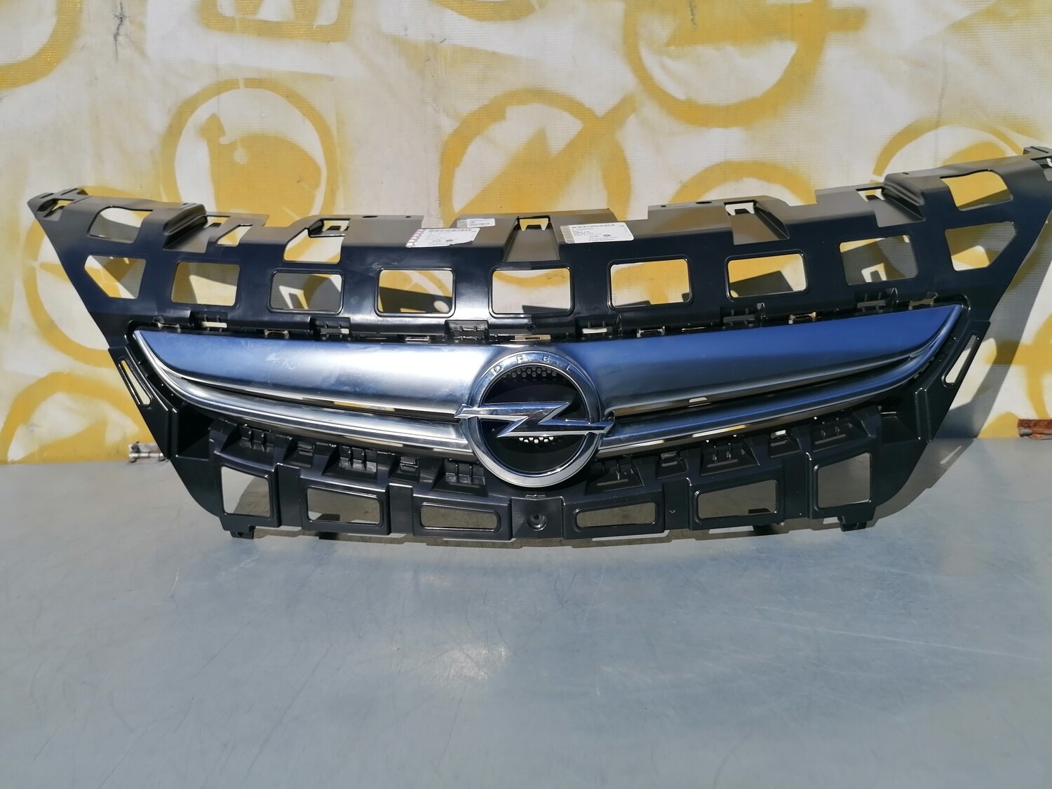 Купить Решетку Радиатора Opel Astra 5d
