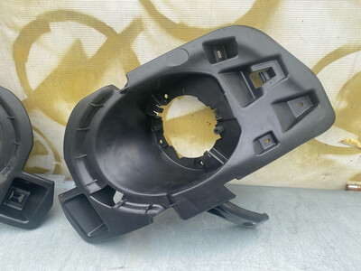 КРЕПЛЕНИЕ ТУМАНКИ ЛЕВОЕ PARTNER B9 2012-15
