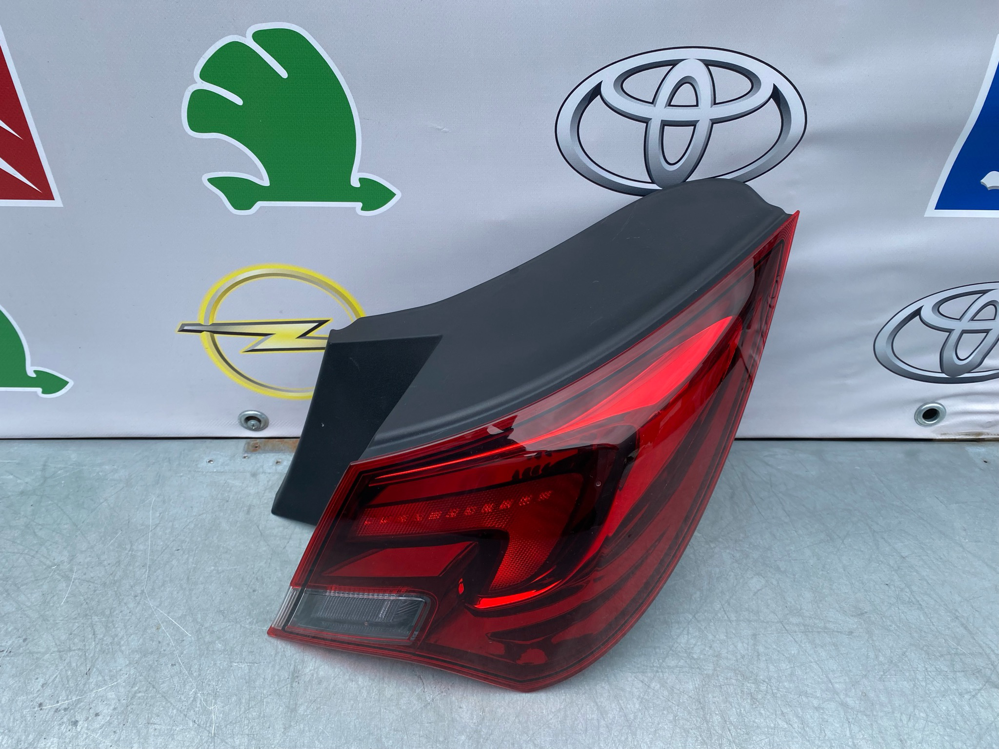 фонарь правый задний в крышку багажника для bmw x3 f25 2011- depo 444-1333r-ue, бмв х3. задние фонари опель астра j. задний фонарь опель астра j седан. Led фонари opel astra j. фонарь opel astra j.