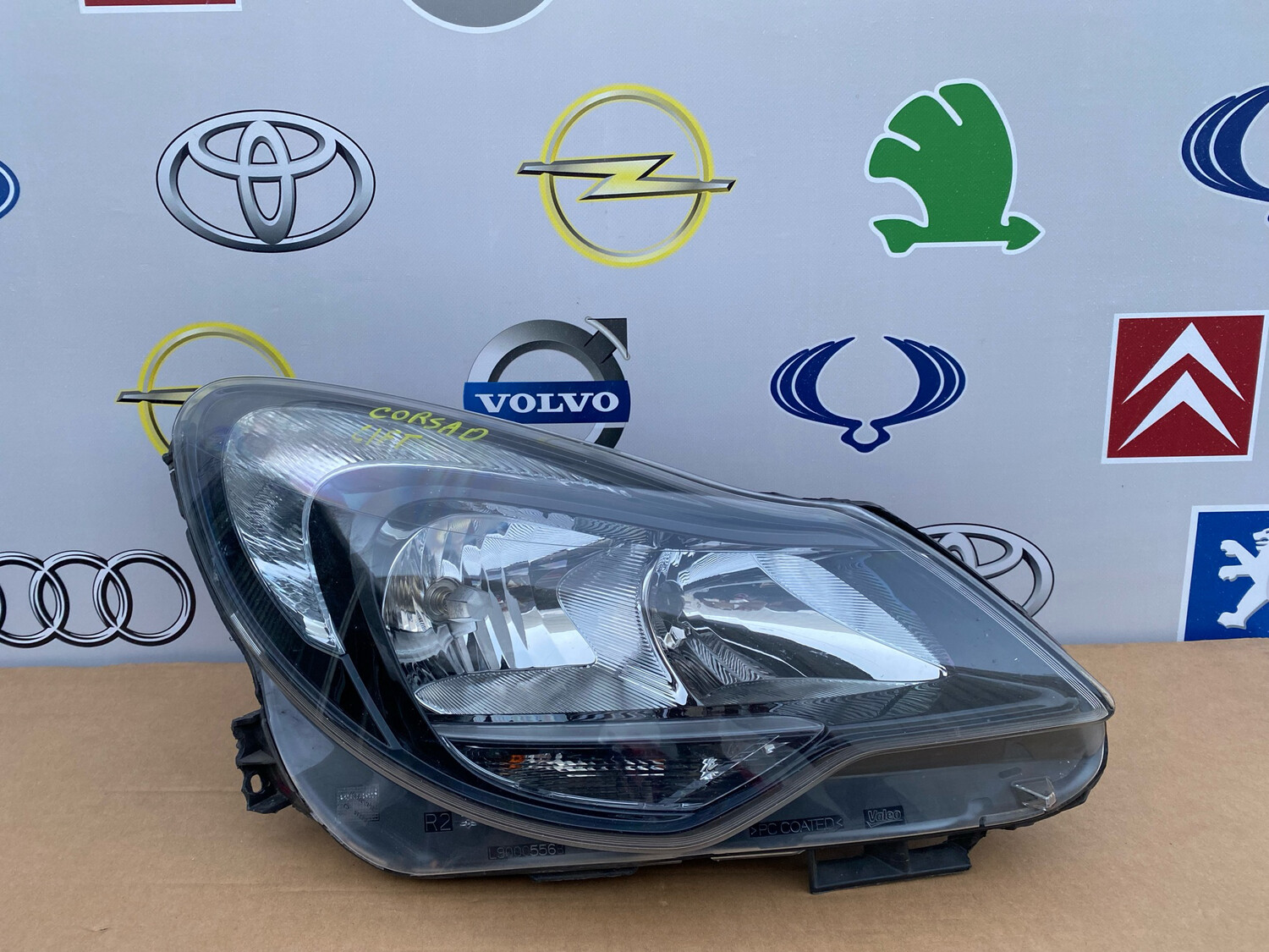 ФАРА ПРАВАЯ OPEL CORSA D 2010-2015