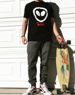 Black Alien Tee