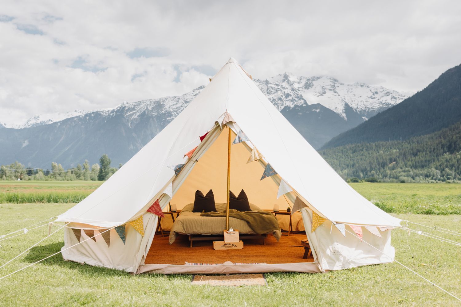 Deluxe Package at Alexandra and Graeme's Wedding