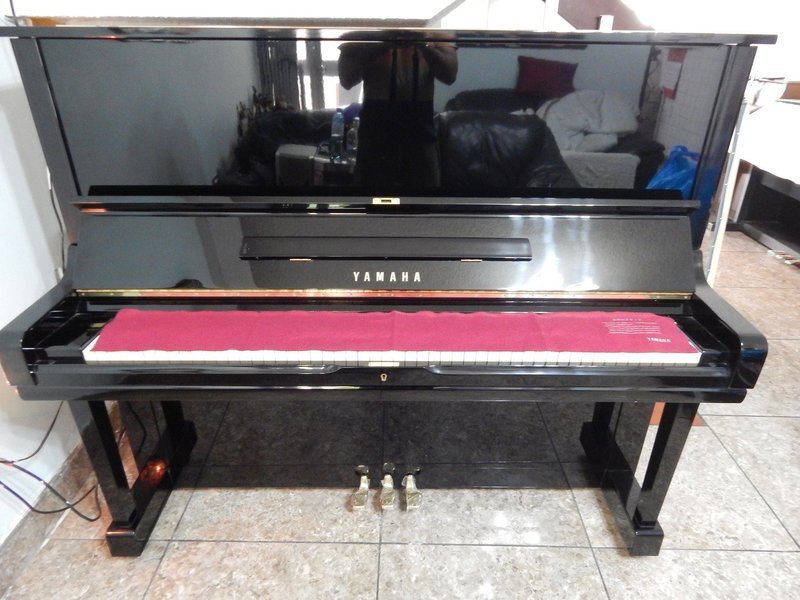 Yamaha U3