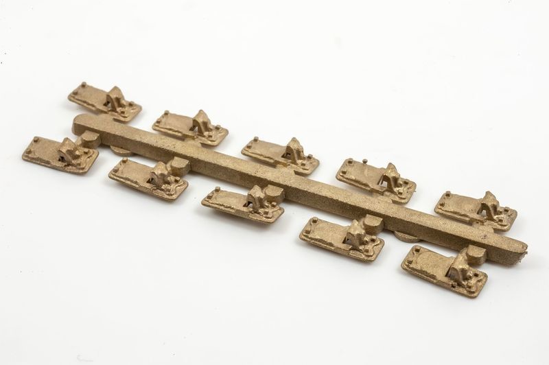 4 BOLT SLIDE CHAIRS BRASS 7MM PACK 10