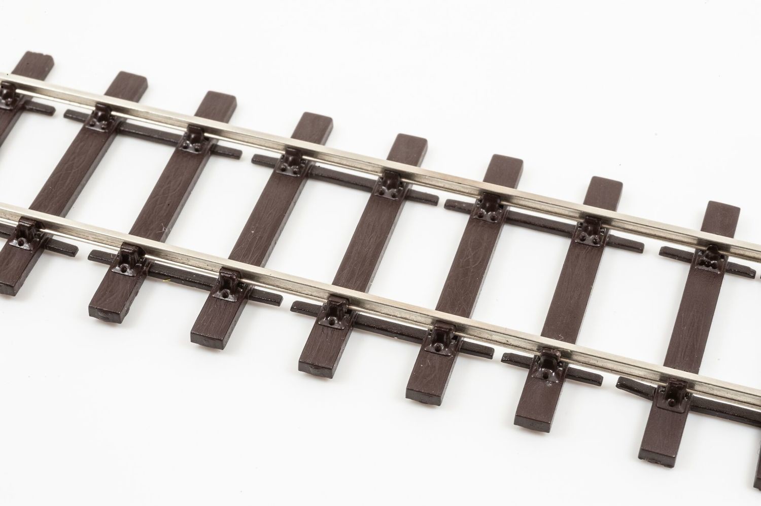 O GAUGE FLEXI TRACK - 32MM   STEEL  8 X 1 METER TWO AND THREE BOLT VERSIONS