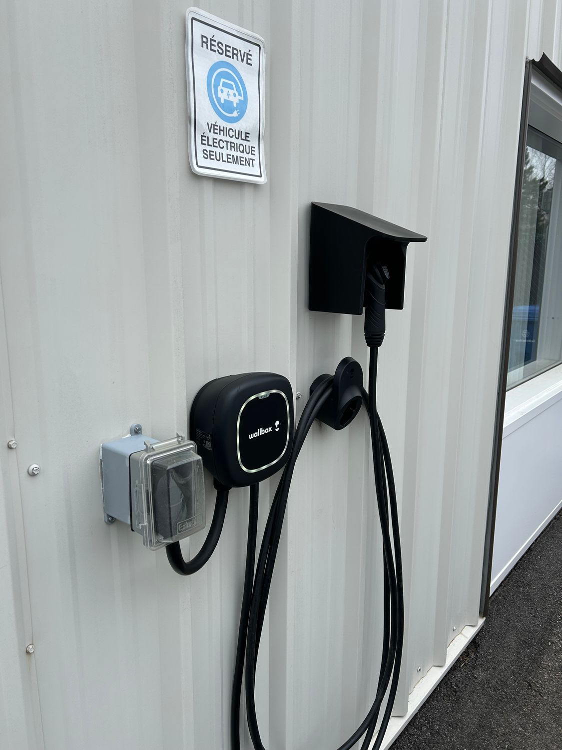 Cabane protectrice pistolet de recharge J1772