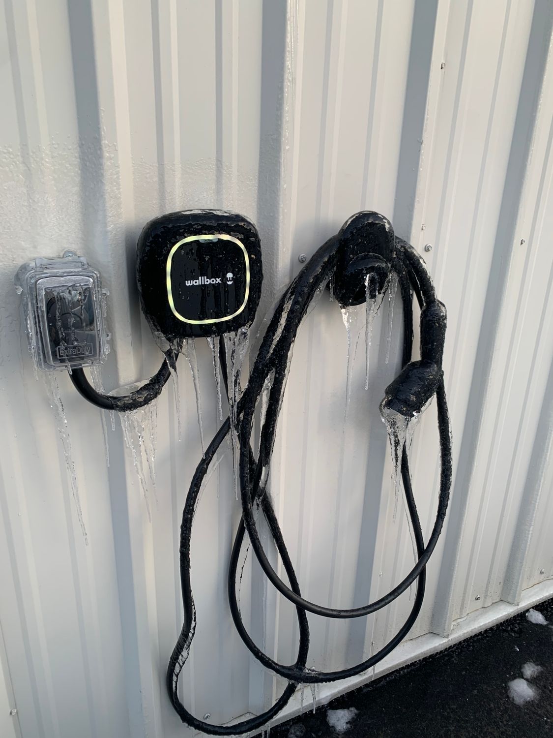 Cabane protectrice pistolet de recharge J1772