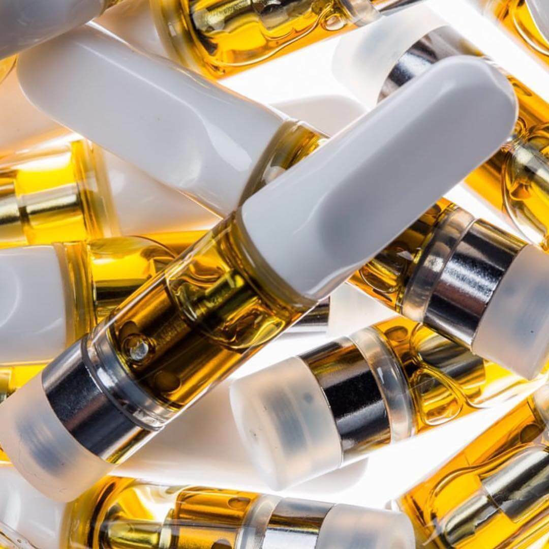 FRIENDLY FARMS Live Resin Carts Golden State Weeds Vape