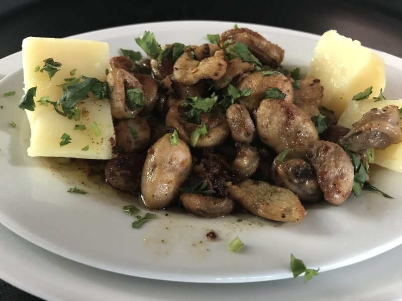 Criadillas al pil-pil