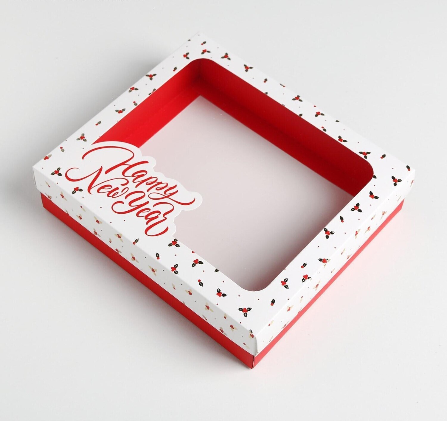 Коробка подарочная Happy New Year, 23.5 × 20.5 × 5.5 см красно-белая