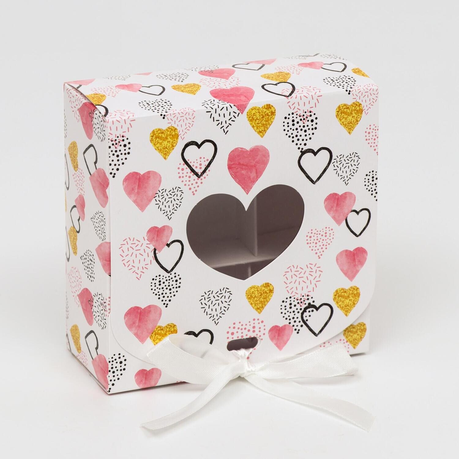 Коробка на 9 конфет с окном "Разноцветные сердечки", 11,5 х 11,5 х 5 см