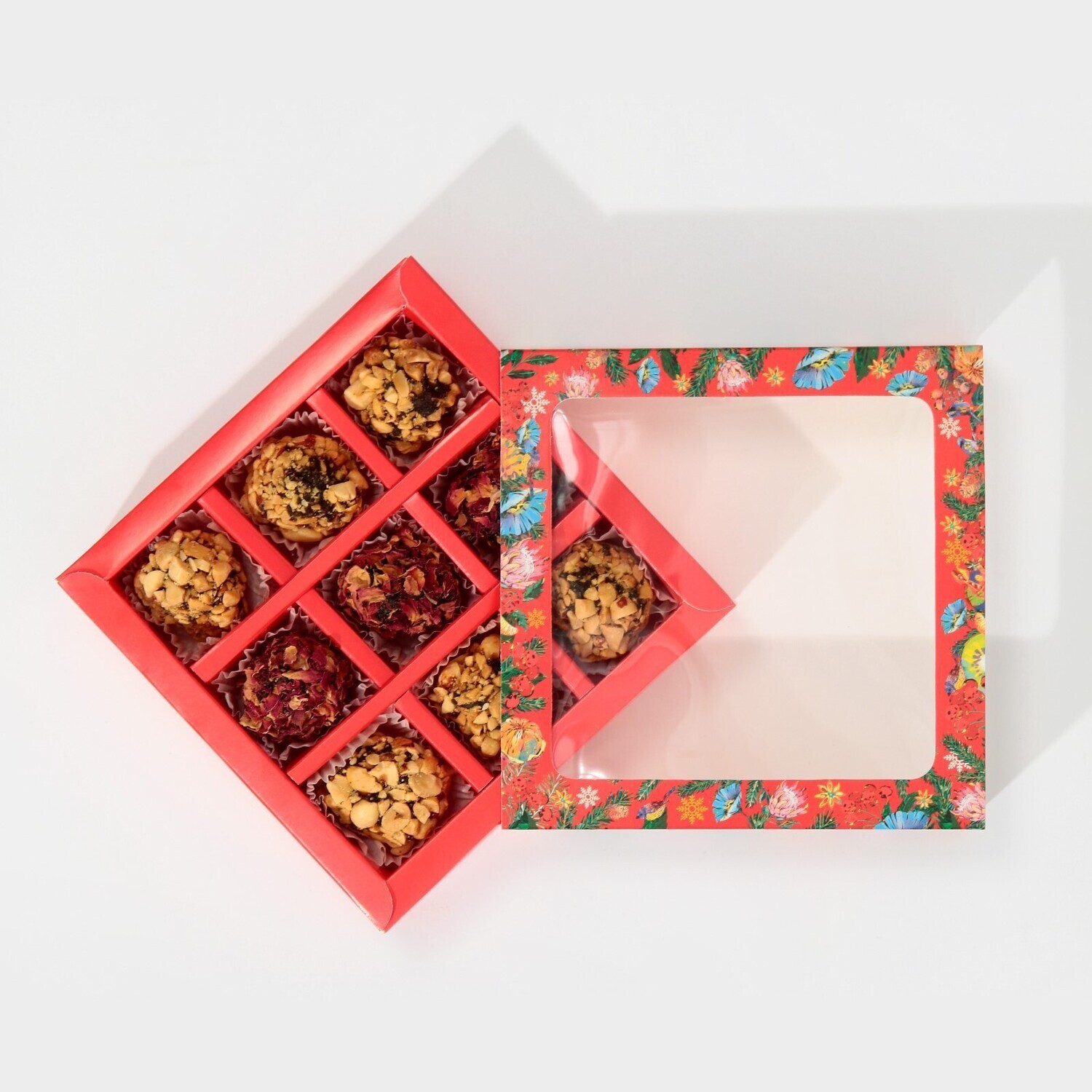 Коробка для 9 конфет с ячейками «Яркий новый год» 14,5 х 14,5 х 3,5 см