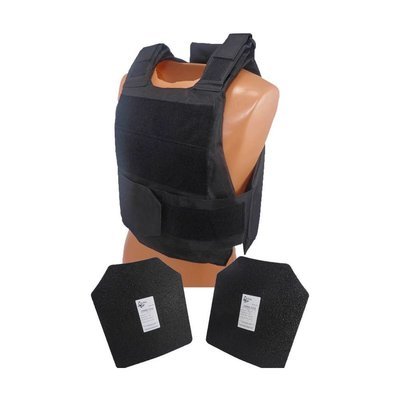 Armor type: Complete with 2 10" x 12" AR500 steel Level III plates Size: Fully adjustable shoulder straps and girth - Small to XXLarge