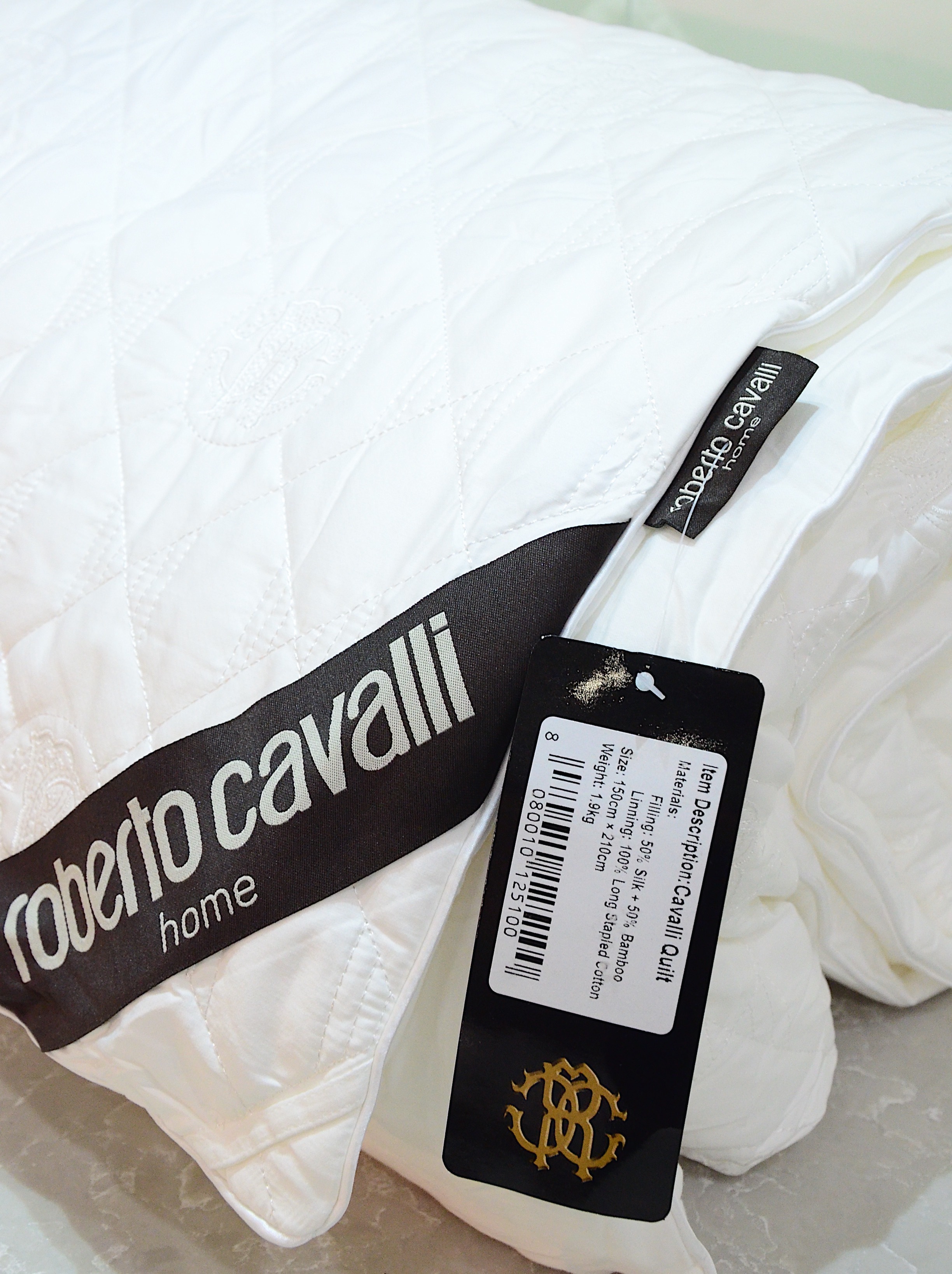 Покрывало роберто кавалли. Покрывало roberto cavalli. Одеяло роберто кавалли. Фирма постельного белья roberto cavalli. Одеяла роберто кавалли.