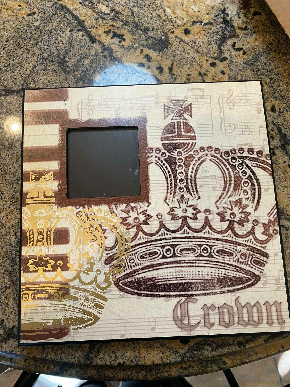 Crown frame ONLY ONE