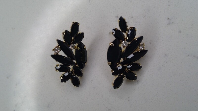 Pageant earring