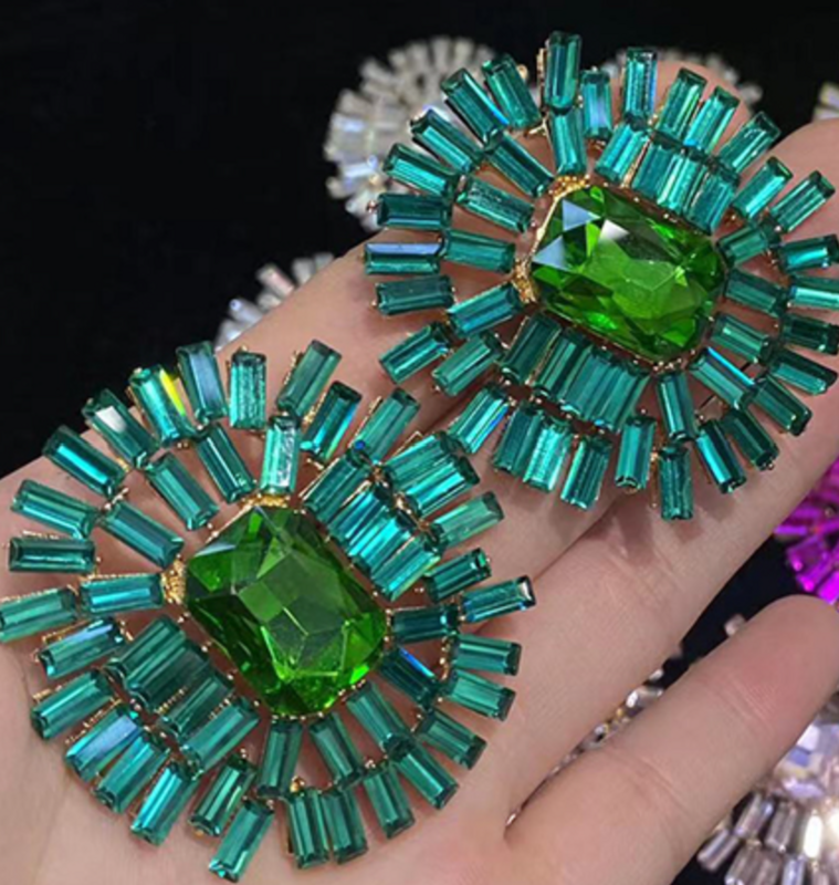 Full Starburst Pageant Earring