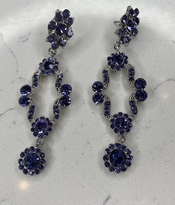 Flower dangle Earring