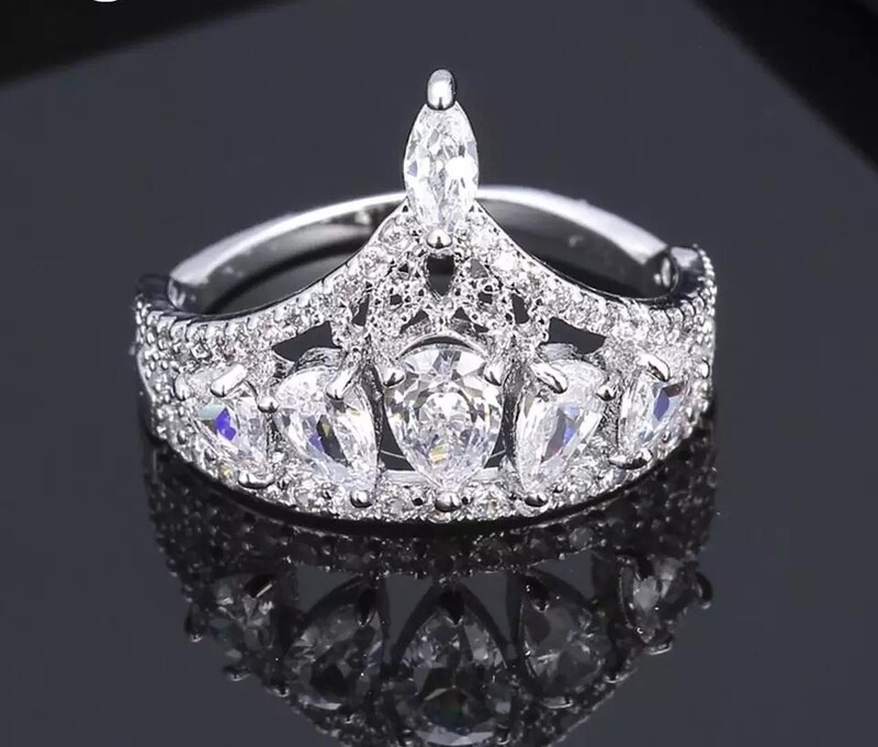 5 stone Ring