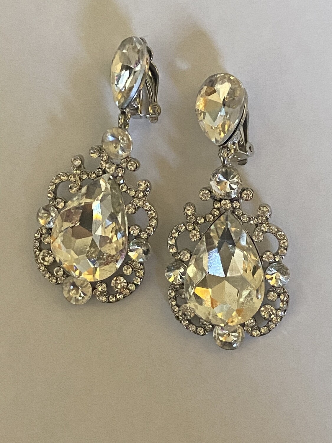 Dangle Pageant earrings