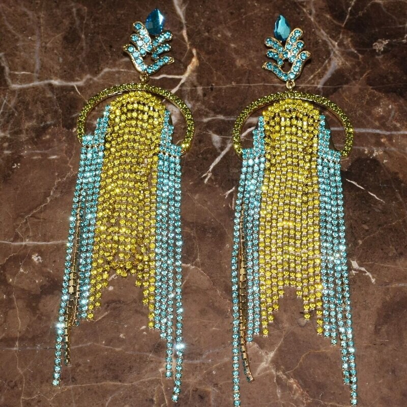 dangle earrings