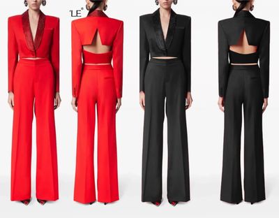 Pant suit with beaded color