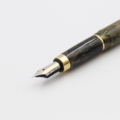 Taccia - New Covenant - Fountain Pen - Stainless Steel Nib - Colour Bumblebee
