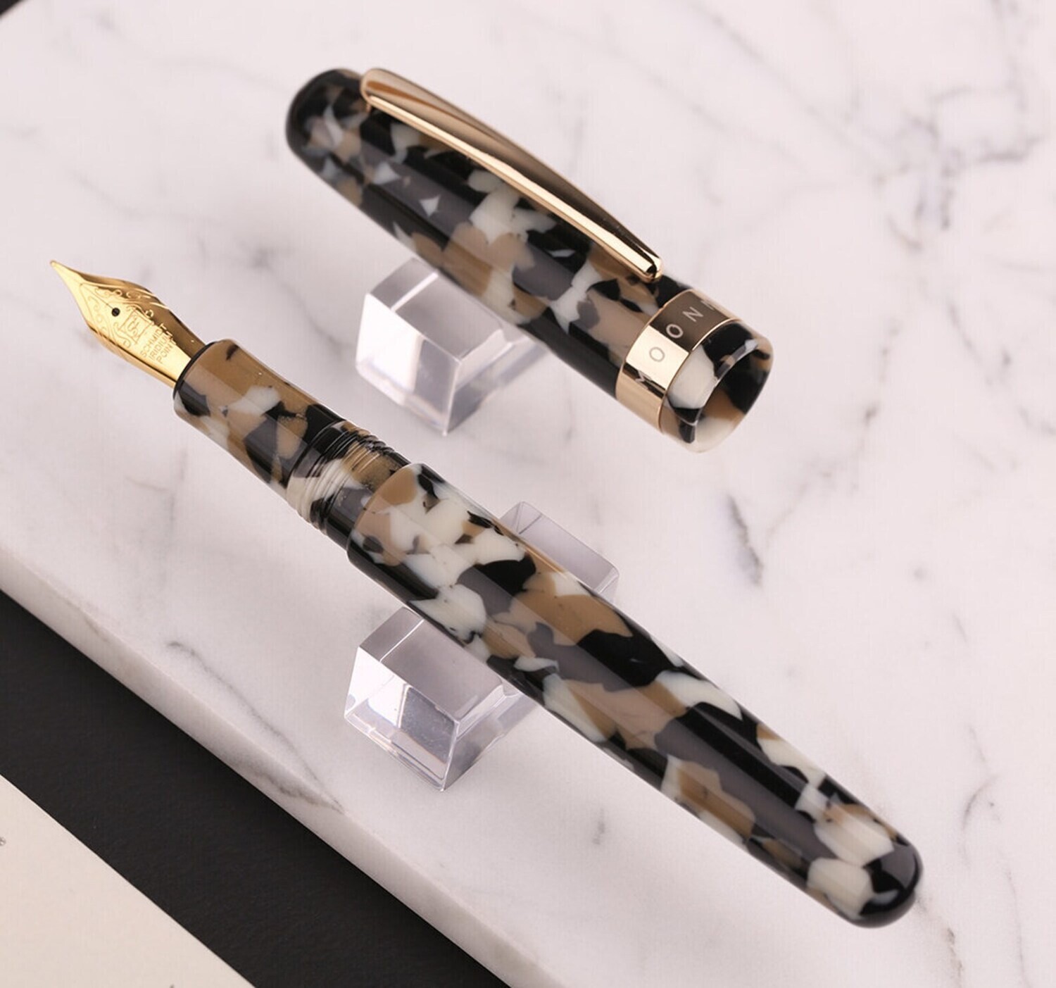 Moonman M300 Large Fountain Pen, Schmidt Iridium Point German Fine Nib, colour - Camouflage