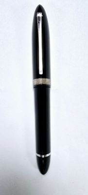 Omas Fountain Pen 360 Mezzo Black and Silver Fountain Pen 18Kt Gold Medium Point nib