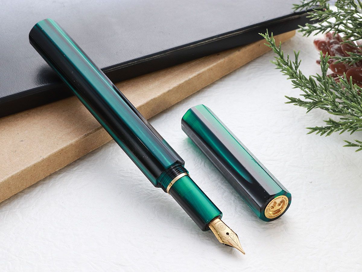 &quot;KALEIDO Queen - Deep Forest Spring (Shinzansui)&quot; Stainless steel nib - Fine - Gold Finish