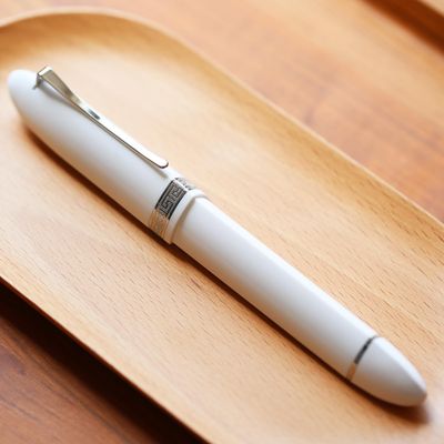 Moonman V60 Silver with Gold clip -  Piston filled  Fountain Pen Fine and Extra Fine Stainless steel nib