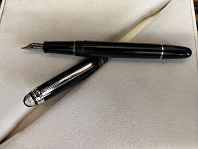 Montblanc Meisterstück Diamond Classique Fountain Pen- M nib - Like Brand New in Box