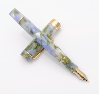 Jinhao Model 100 - Seaweed Green - 18 KGP nib