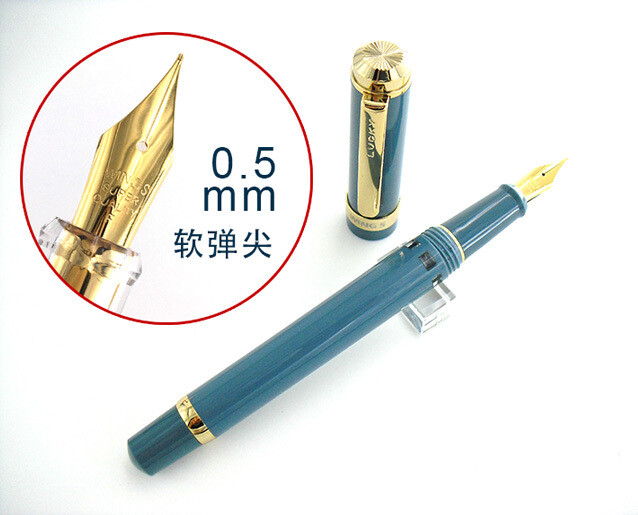 Wing Sung 698 - Piston Filled  - 0,5 mm (F)  Steel Nib, Colour: Lake Blue