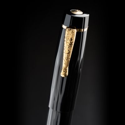 Delta Bio+16 - Nera "P" Fountain Pen Black; Piston; Gold Trim; two tone steel nib