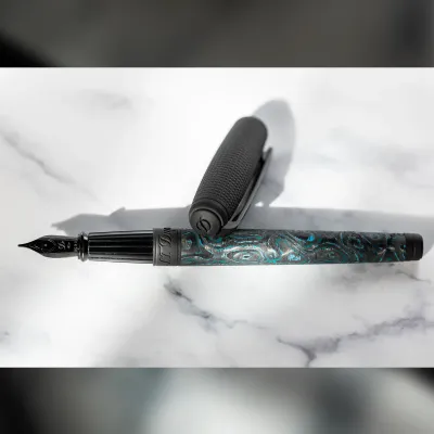 ST DUPONT Line D Fountain Pen- Carbon Glacial cave - 14k Gold Nib Black Plated - Medium Point