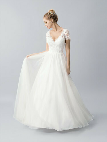 MOONLIGHT Platinum "Lila" Wedding Gown - SZ 10 in IVORY