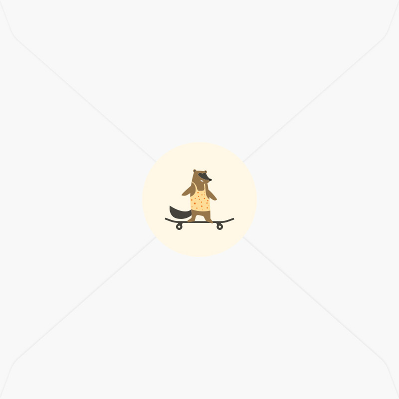 stickers naissance carcajou sur son skate pour garçon avec prénom et date de couleur beige