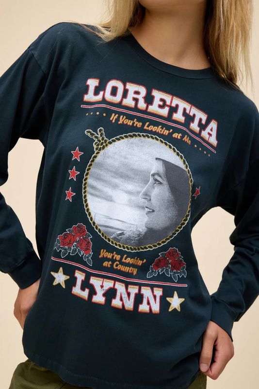Loretta Lynn Lookin' At Country Relaxed Tee Loretta Lynn Lookin' At Country Relaxed Tee