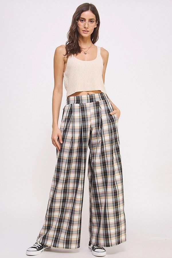 Leigh High Rise Wide Leg Pleated Pant
