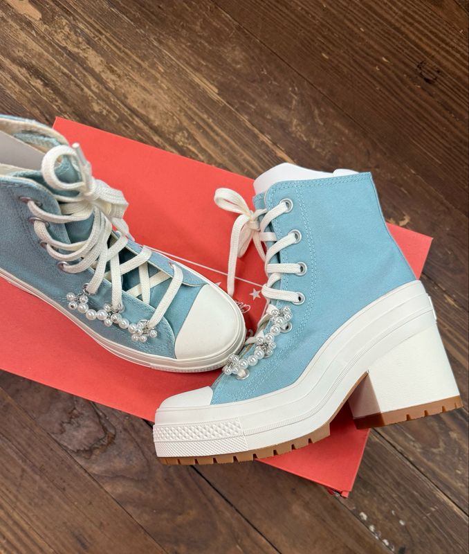 Converse De Luxe Heel Sneaker EXTRA