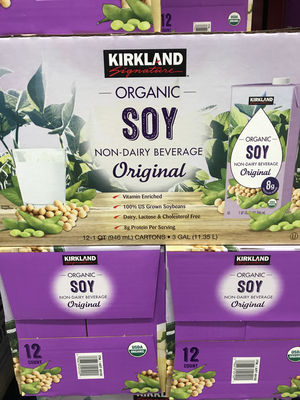 Kirkland Signature Organic Plain Soy Milk, 12 x 32 oz