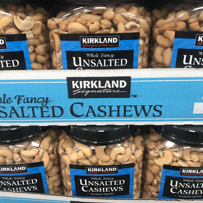 Kirkland Signature Unsalted Cashews, 2.5 lb