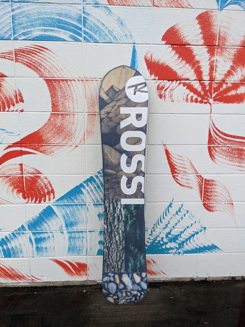 USED Rossignol XV Snowboard (2020) USED Rossignol XV Snowboard (2020)
