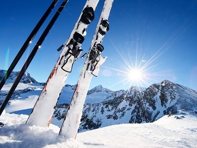 Adult Vacation Ski Rental (14 and Up) 90064
